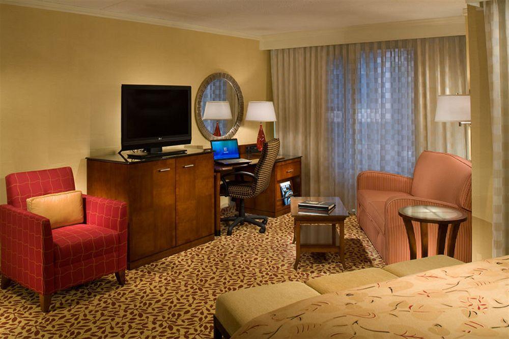 ชิคาโก แมริออท แอท เมดิคอล/ดิสทริคท์ Hotel ภายนอก รูปภาพ